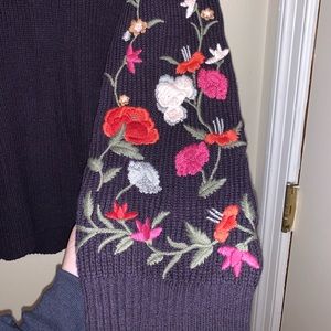 American Eagle sweater